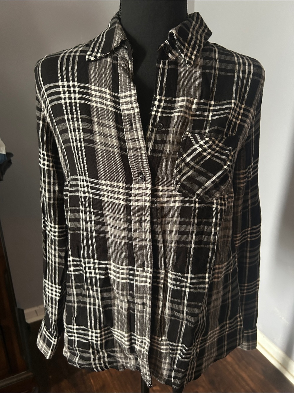 Style & Co Classic Black & White Plaid Button-Up Shirt Size Medium Petite